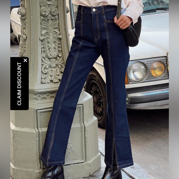 Princess Polly Johnny Flare Jeans - Picture 3 of 6